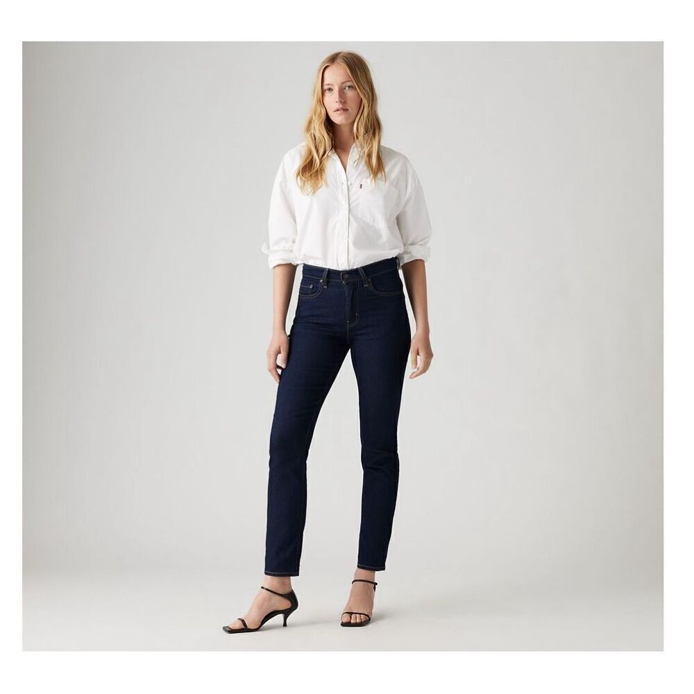 Levi's Womens 724 High Rise Dark Wash Slim Straight Jeans Blue Size 26 NWT